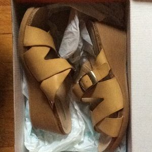 Bare traps Nealy in Auburn